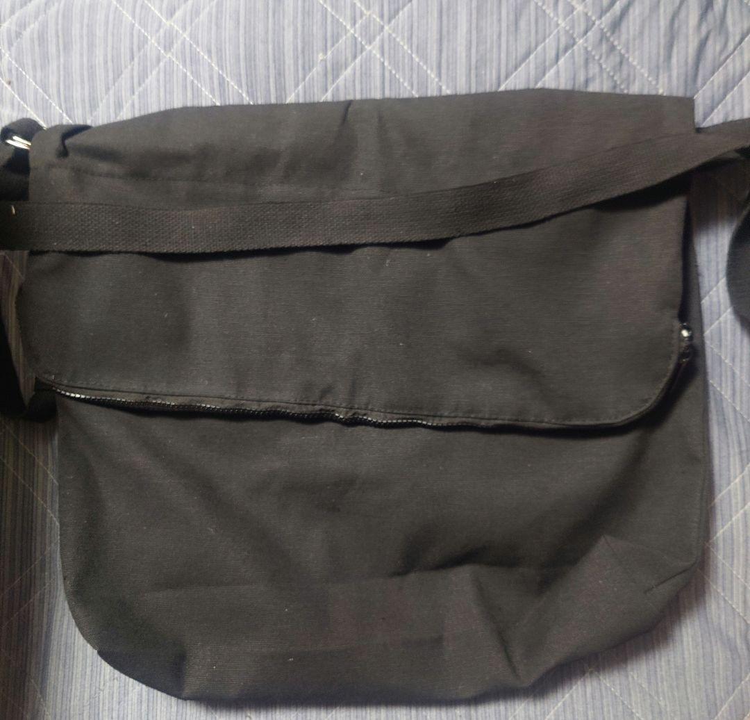 ✨Yohji Yamamoto 黒 メッセンジャーバッグ✨キーホルダー付き