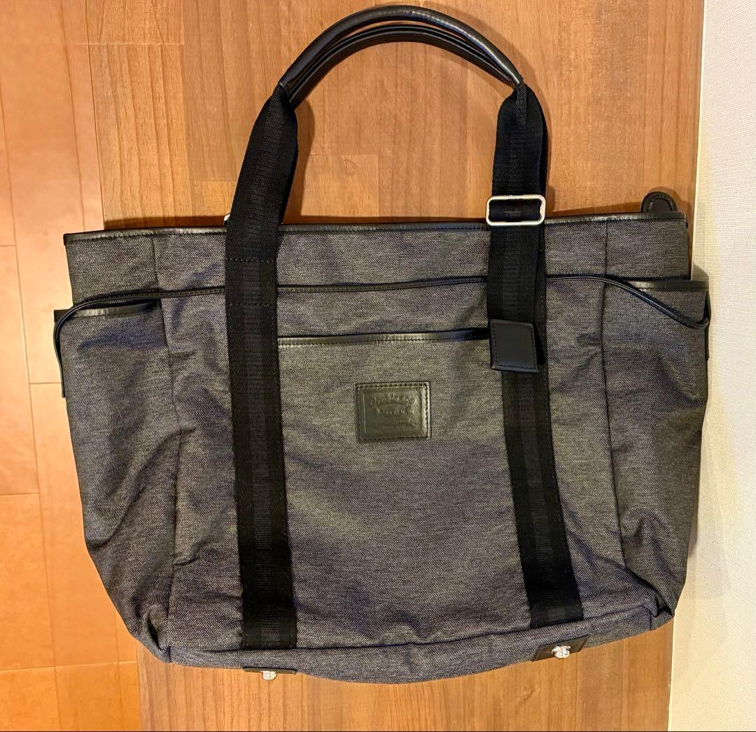 オロビアンコ★未使用／パソコン、A4入ります／トートバッグ／ビジネスバッグ