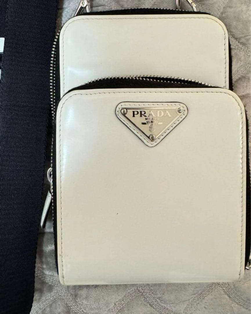 PRADA ショルダー　バック