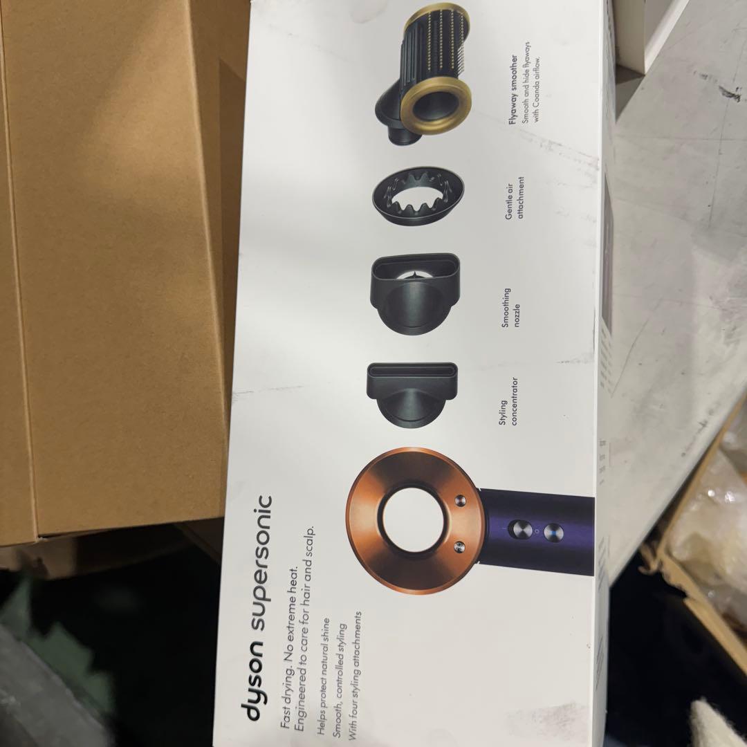 ヘアドライヤー 注：マレーシア産