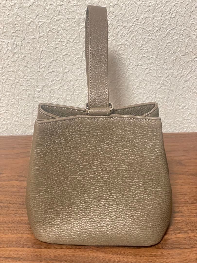 ★新品未使用★ Hush Tug ハッシュタグ　巾着レザーバッグ トープ