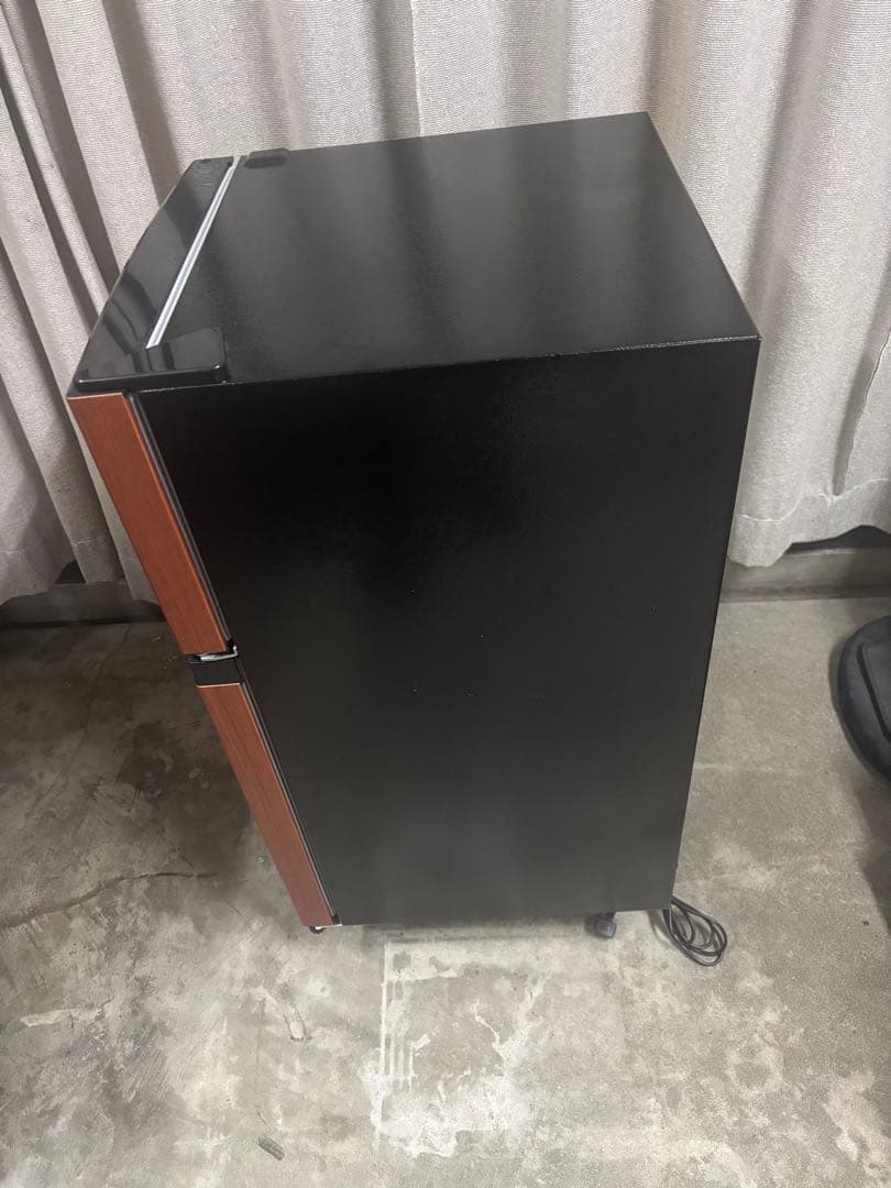 【比較的キレイ‼️】オーヤマ ノンフロン冷凍冷蔵庫 87Ｌ　PRC-B092D-M