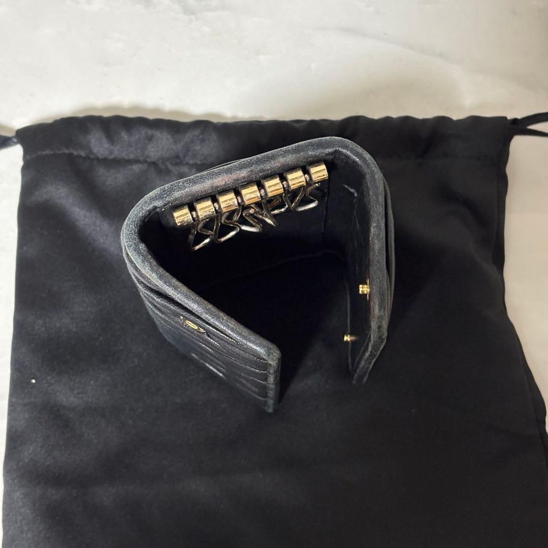 MIUMIU マテラッセ レザーメタルロゴ 6連キーケース