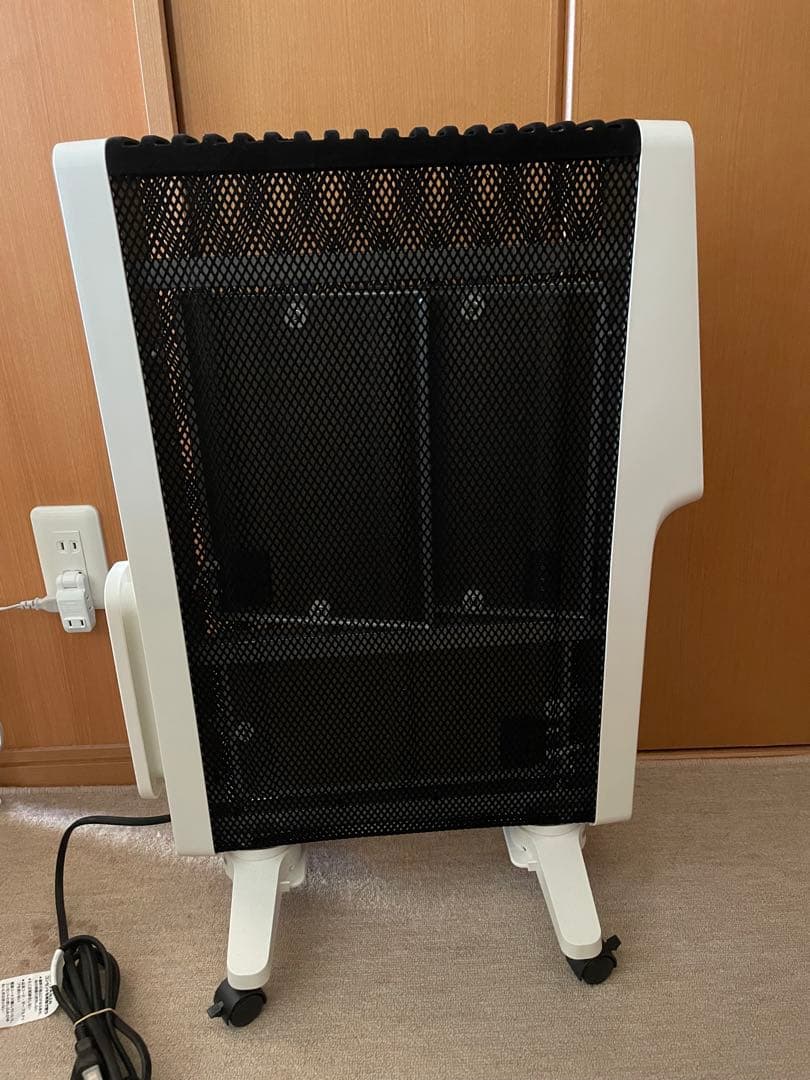 ［美品］siroca 遠赤軽量ヒーター SN-M451 1200W ホワイト