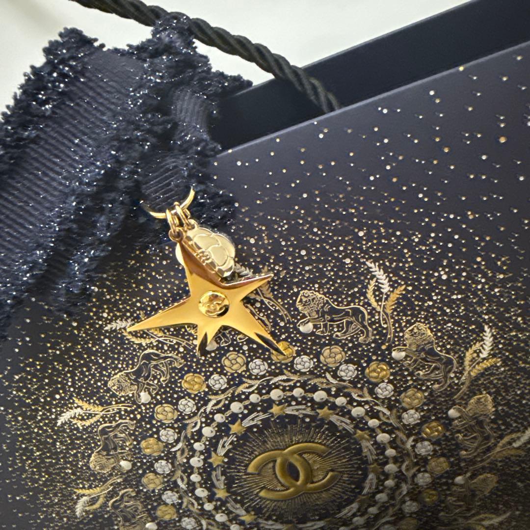 CHANEL クリスマスコフレ チャーム付き