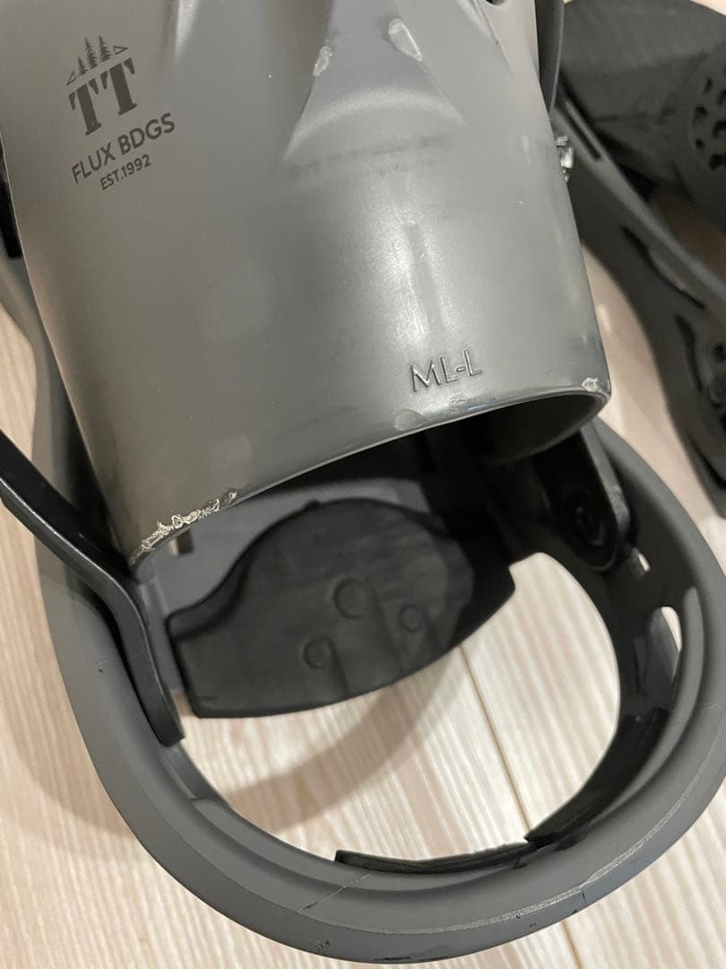 FLUX スノーボードビンディング