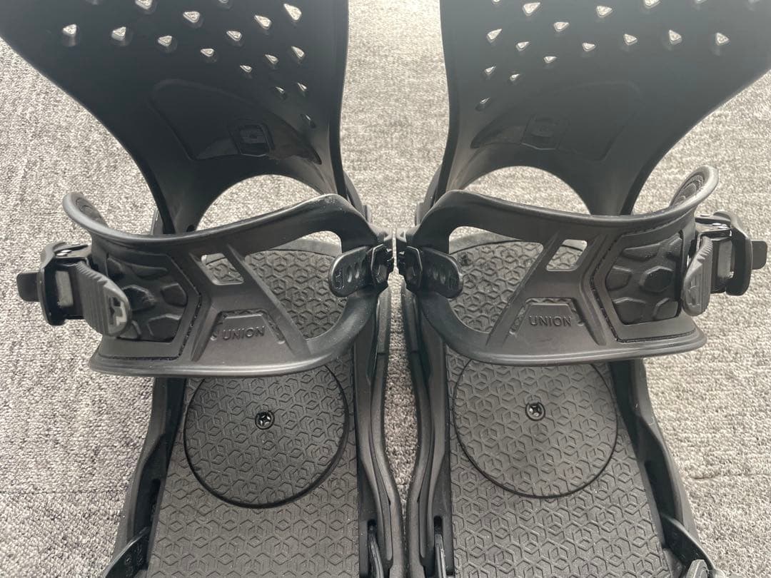 スノーボード UNION STRATA