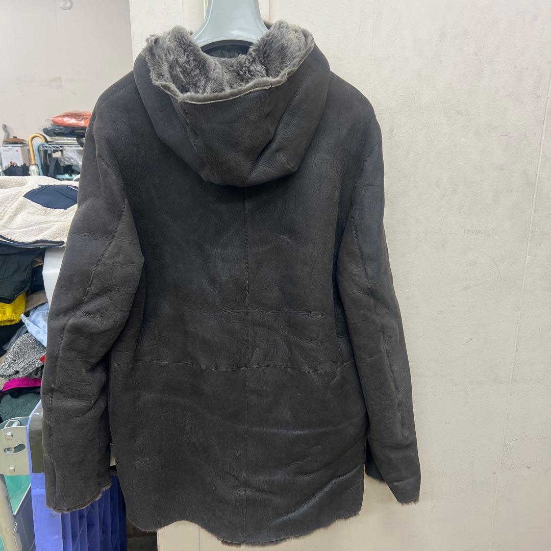 J*1様 超高級世界数枚生産丸の内店購入PRADAムートンハーフコート46サイズ