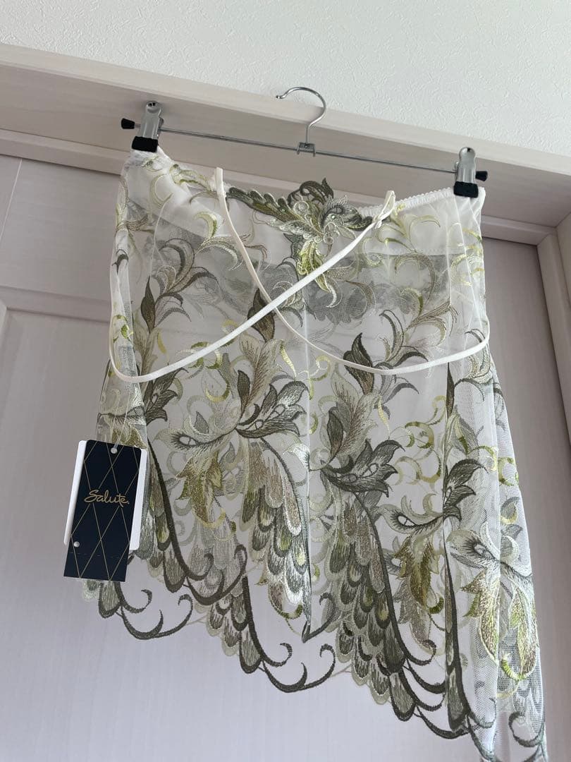 サルート　キャミソール M 92 火の鳥　IV