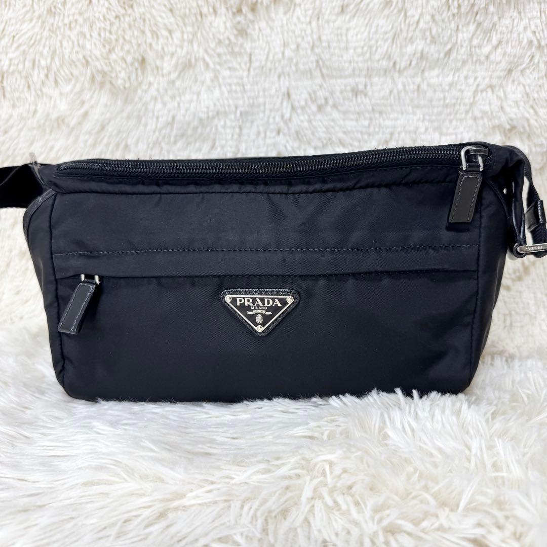 プラダ ショルダーバッグ ボディバッグ 2VH994 三角ロゴ サフィアーノ