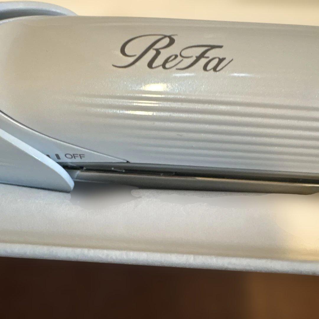 【超美品】リファフィンガーアイロンST