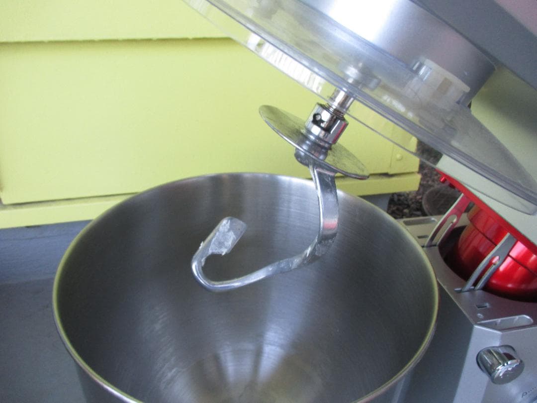 ★E&B 　ミキサー 　赤 シルバー　 ステンレスボウル　EB-1701X