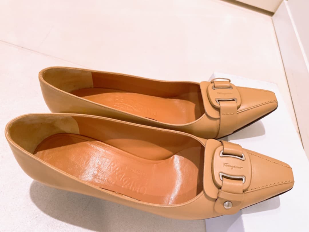 フェラガモ22センチヒール