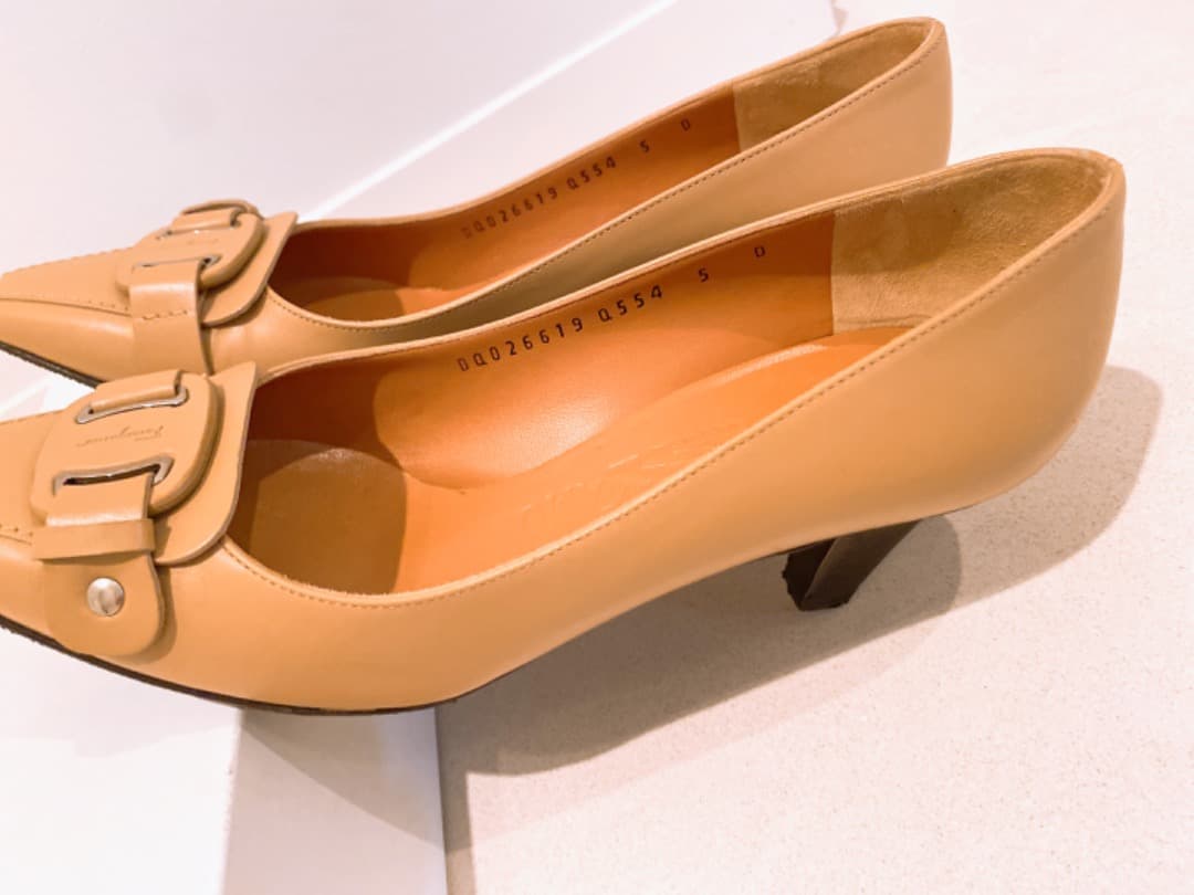 フェラガモ22センチヒール