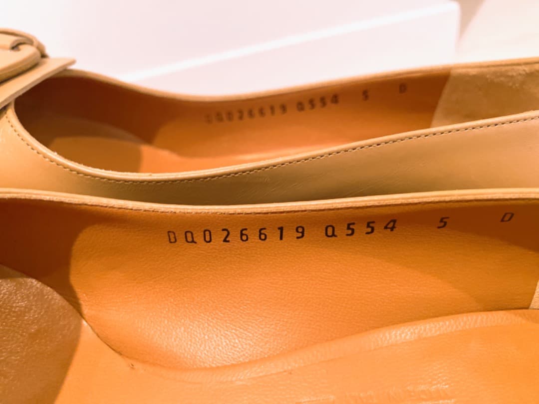 フェラガモ22センチヒール