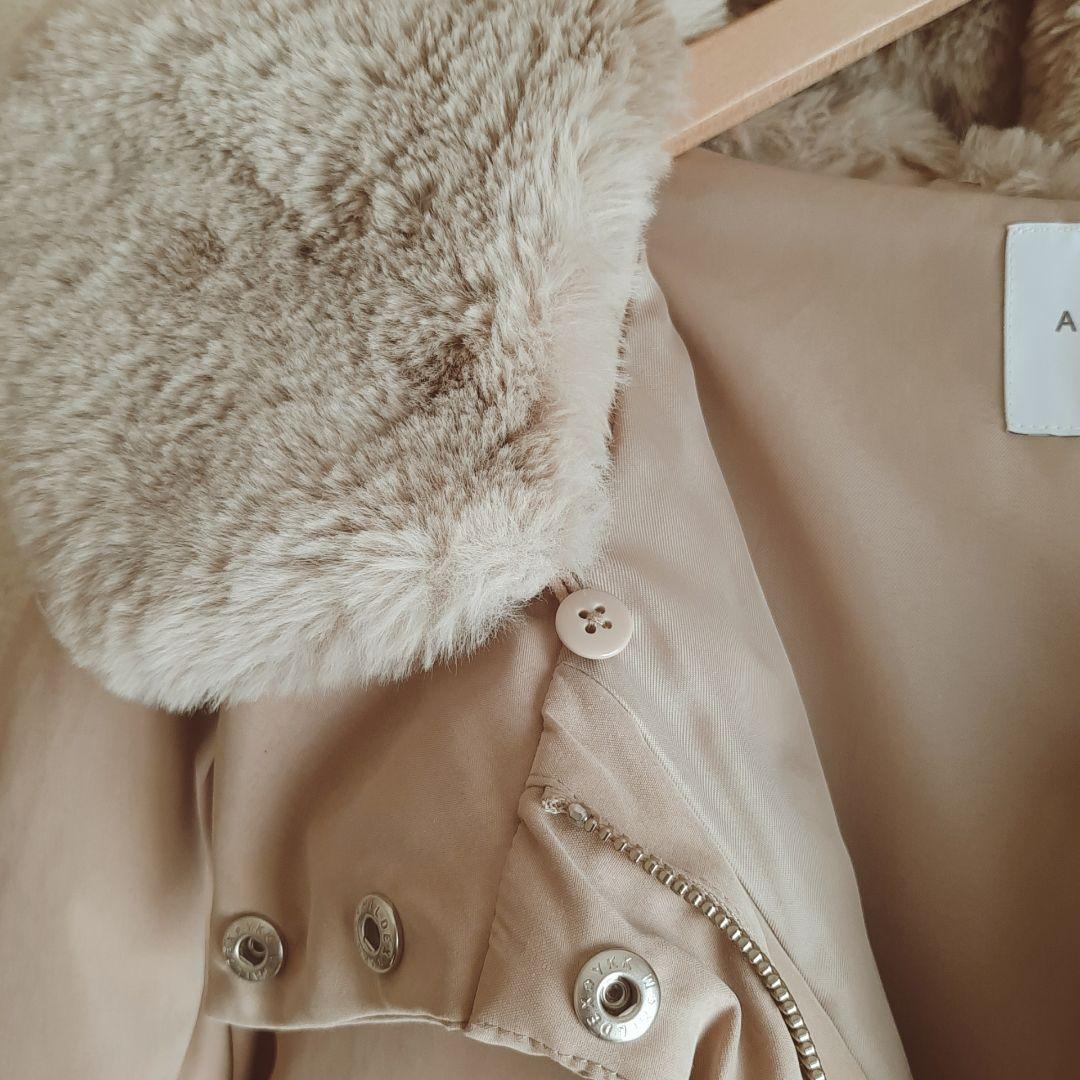 A DAY IN THE LIFE フェイクファーフードダウンコート　ベージュ