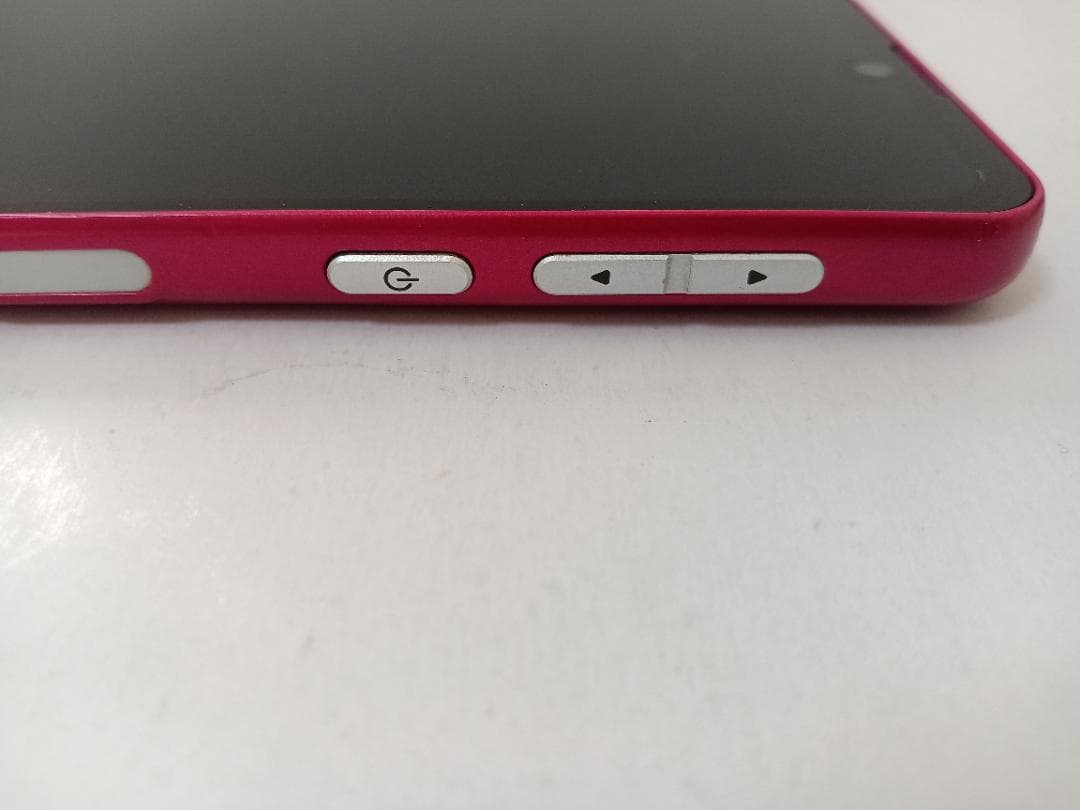 ☆ au BASIO active SHG09 レッド