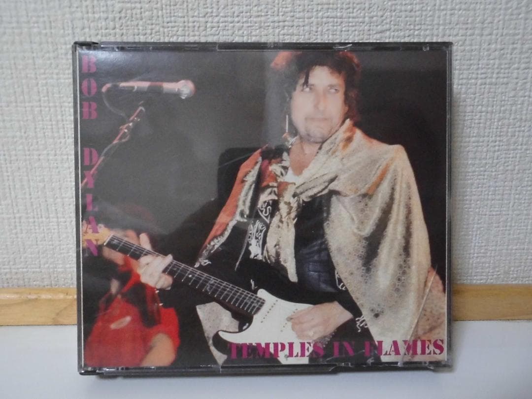 ボブ・ディラン　Temples In Flames　(3CD)