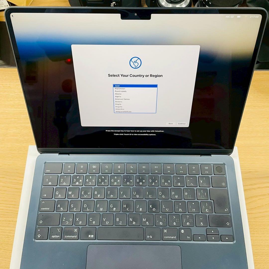 MacBook Air 13インチ 2022 M2 8GB 256GB