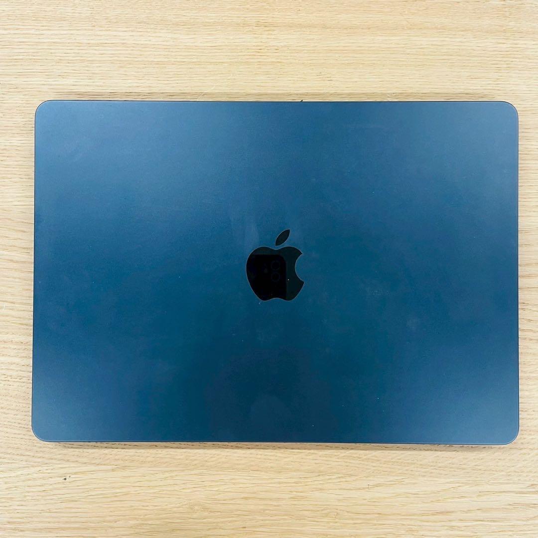 MacBook Air 13インチ 2022 M2 8GB 256GB