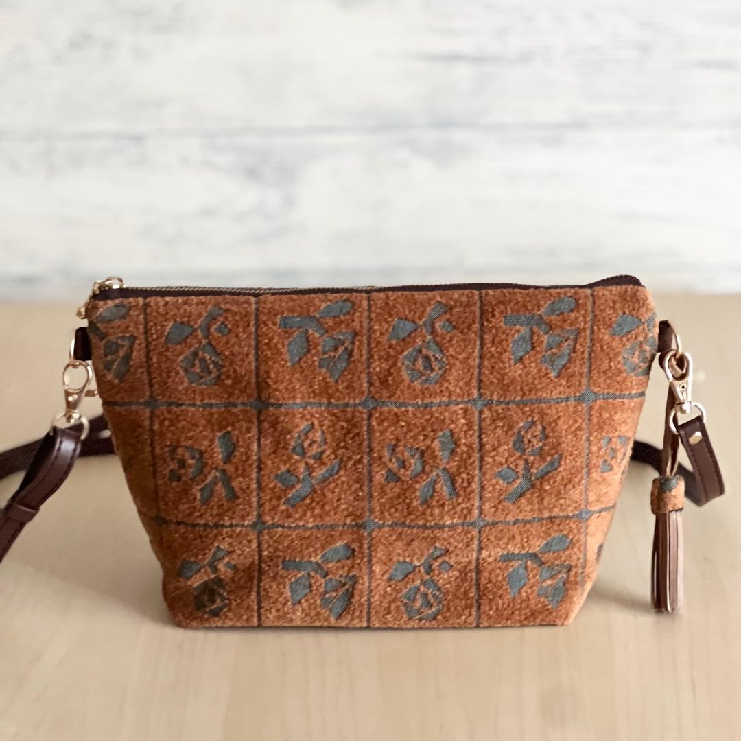 Lulu small brownショルダーバッグMB509-121