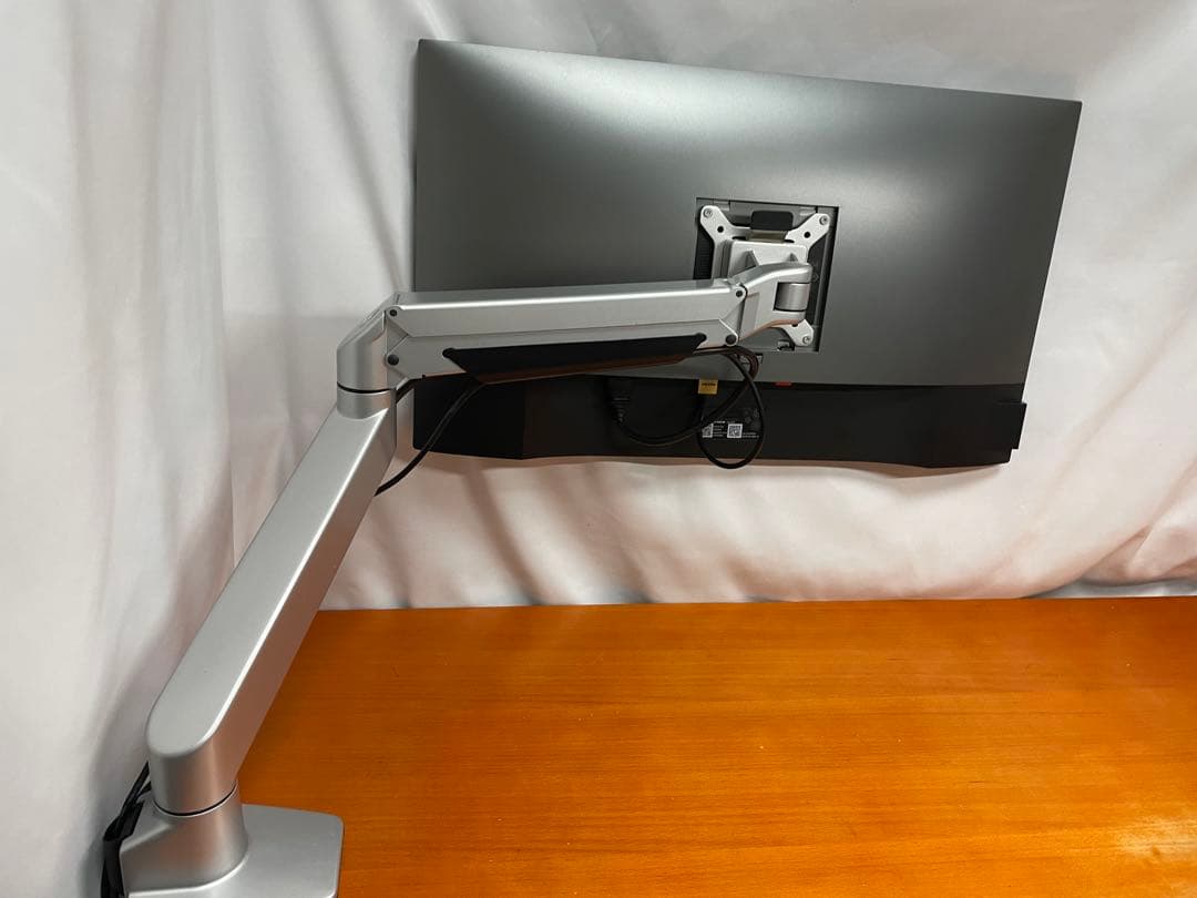 DELL製25インチ2.5K(WQHD)液晶モニター アーム付き