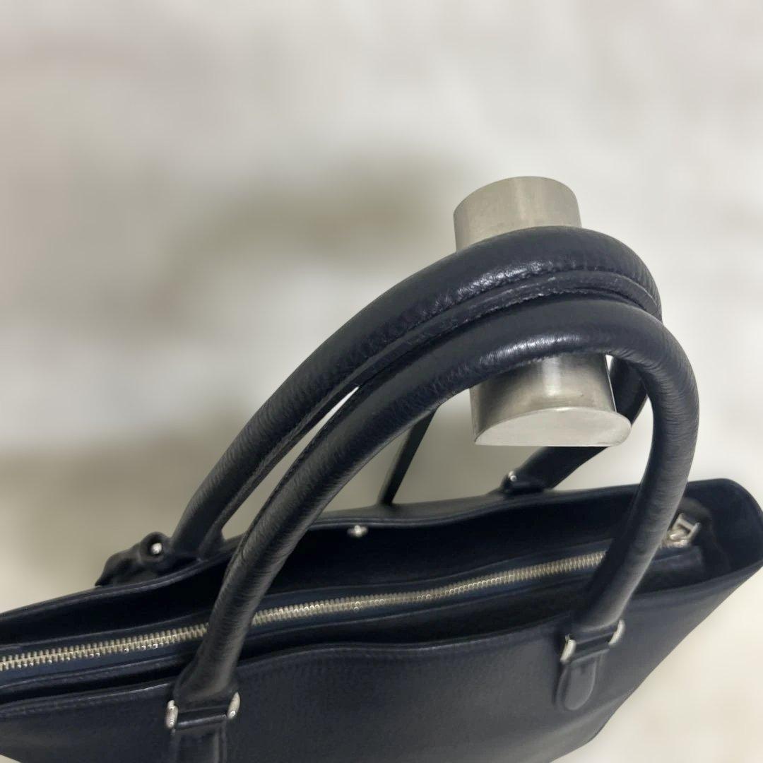 【美品】PELLE MORBIDAメイデンヴォヤージュ　肩掛け　A4 しぼ革