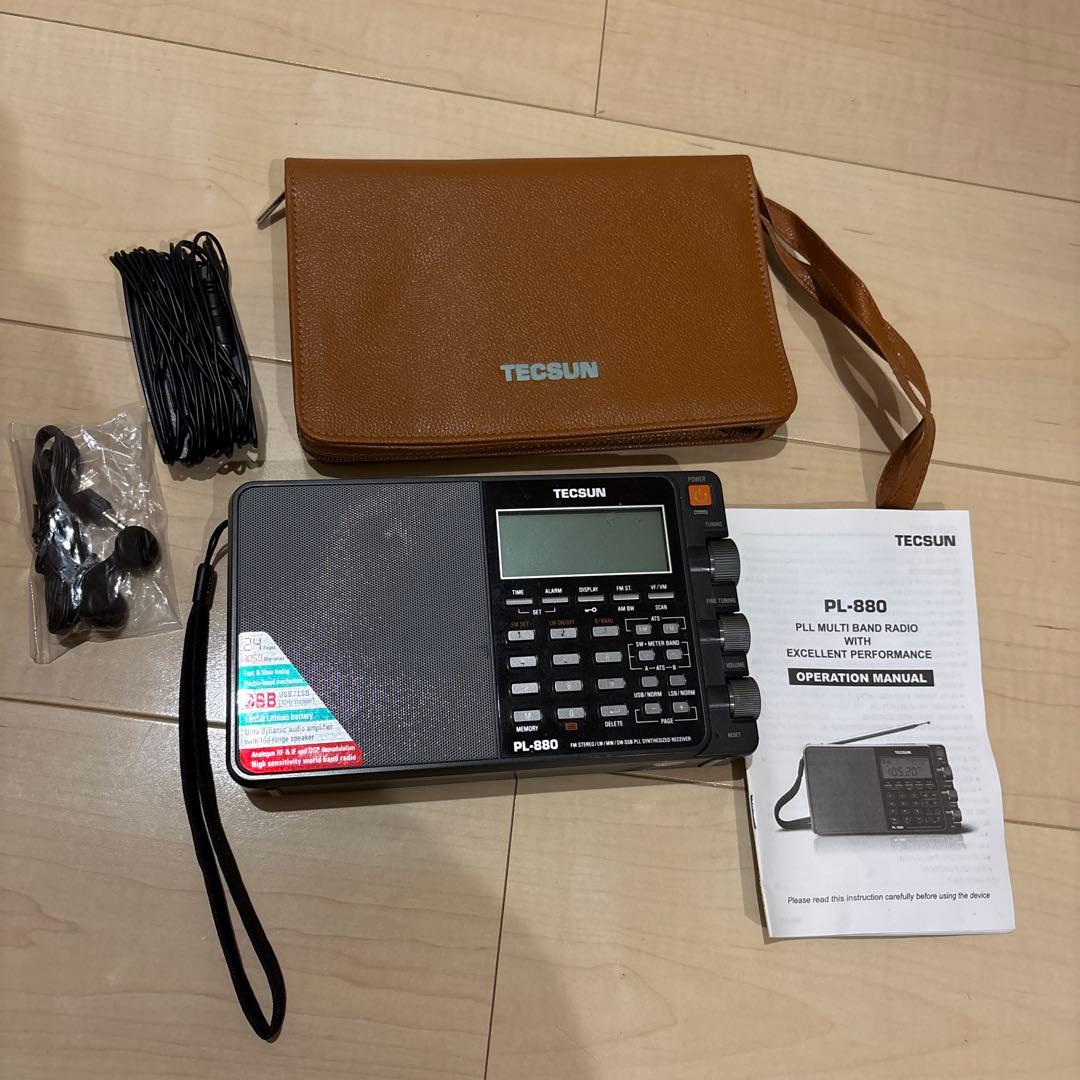 TECSUNテックサン　BCLラジオ　ハイエンドラジオ　PL-880 ケース付