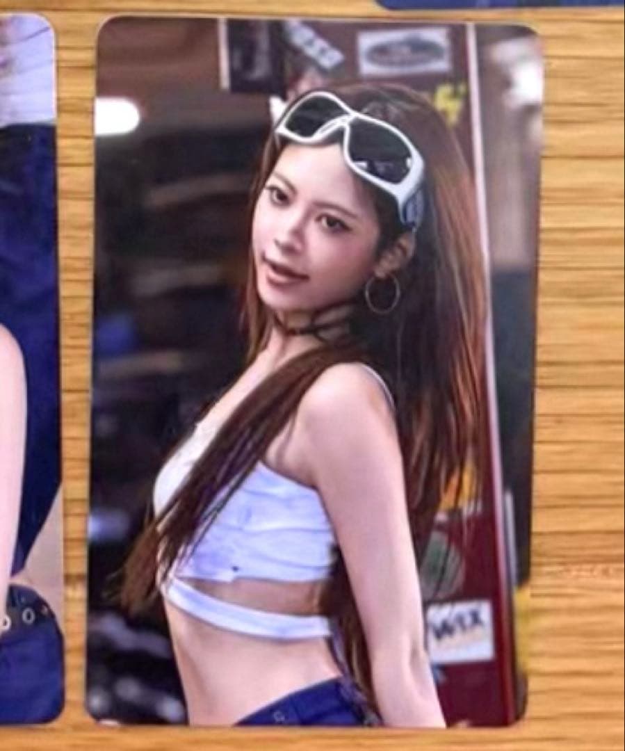 ルセラフィム ウンチェ SPAGHETT youtube 限定特典 トレカB