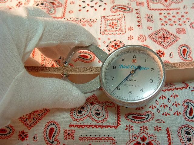 幅45ミリ6ミリ厚ヌメ革ベルトG21バックル 極厚ベルト