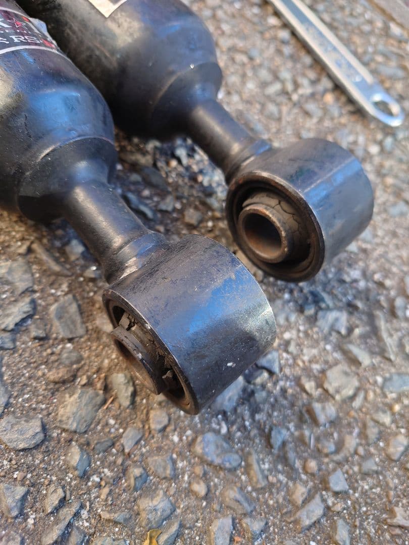 bB ヴィッツ NCP30/NCP10フルタップ式車高調RSR