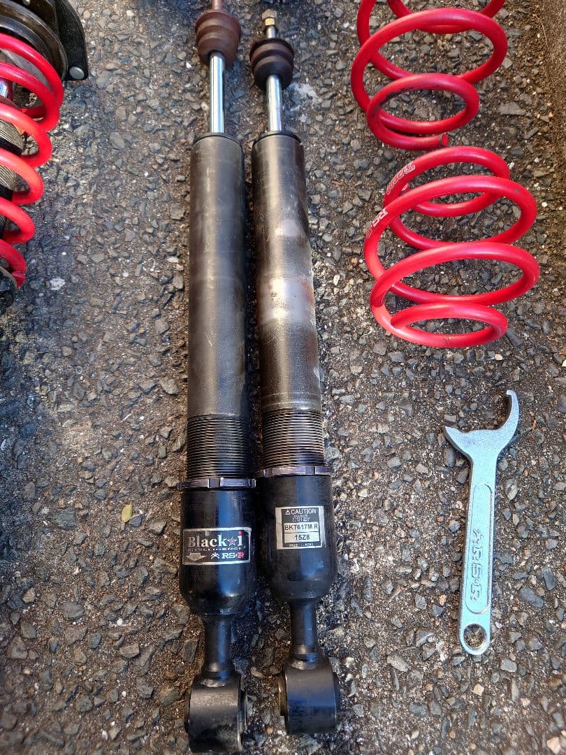 bB ヴィッツ NCP30/NCP10フルタップ式車高調RSR