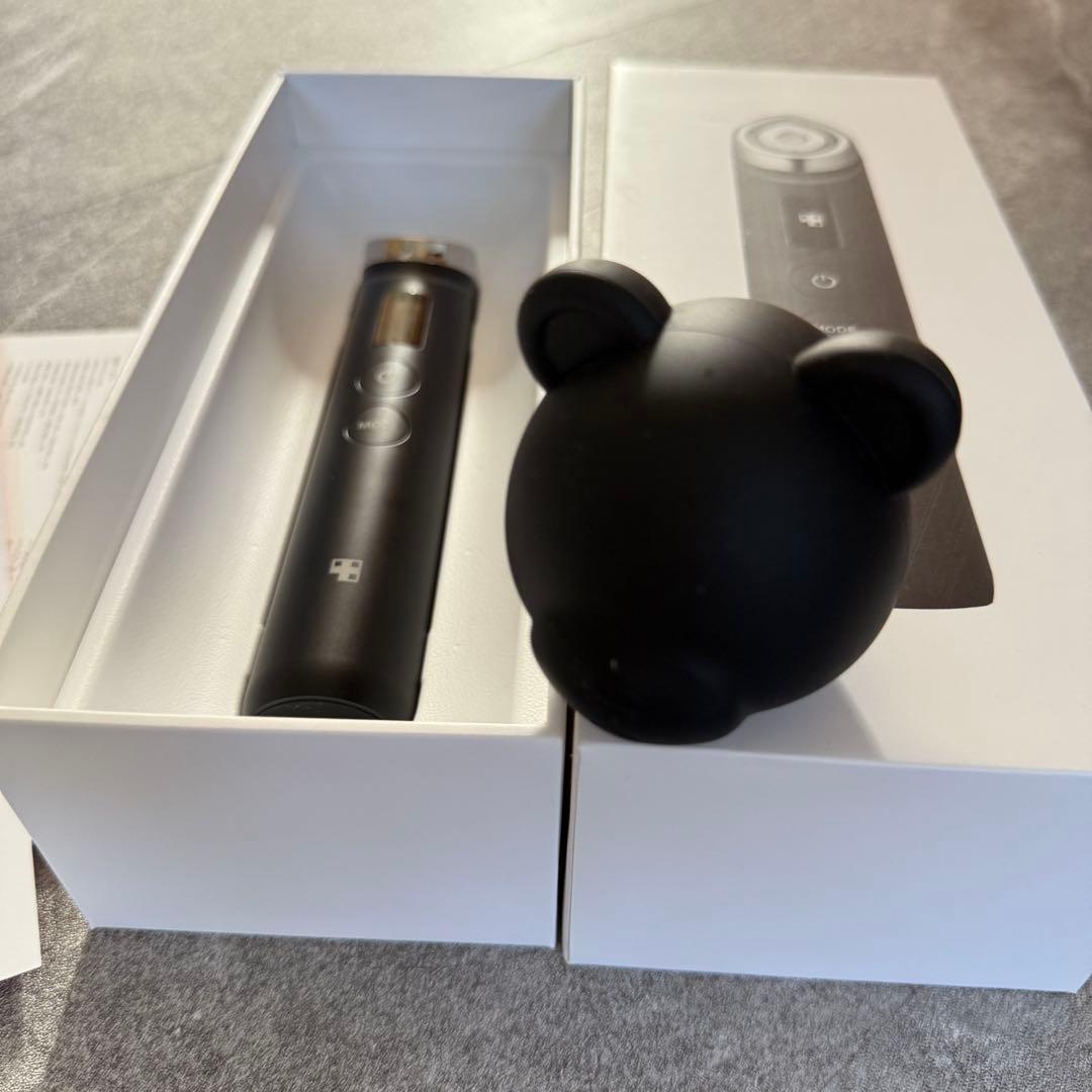 medicube AGE-R BOOSTER PRO クマ ブラック