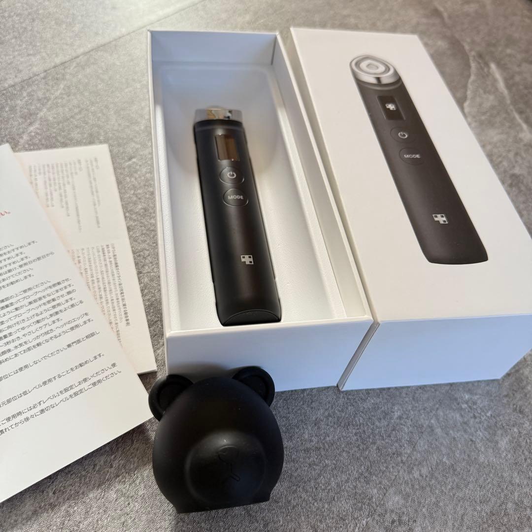 medicube AGE-R BOOSTER PRO クマ ブラック