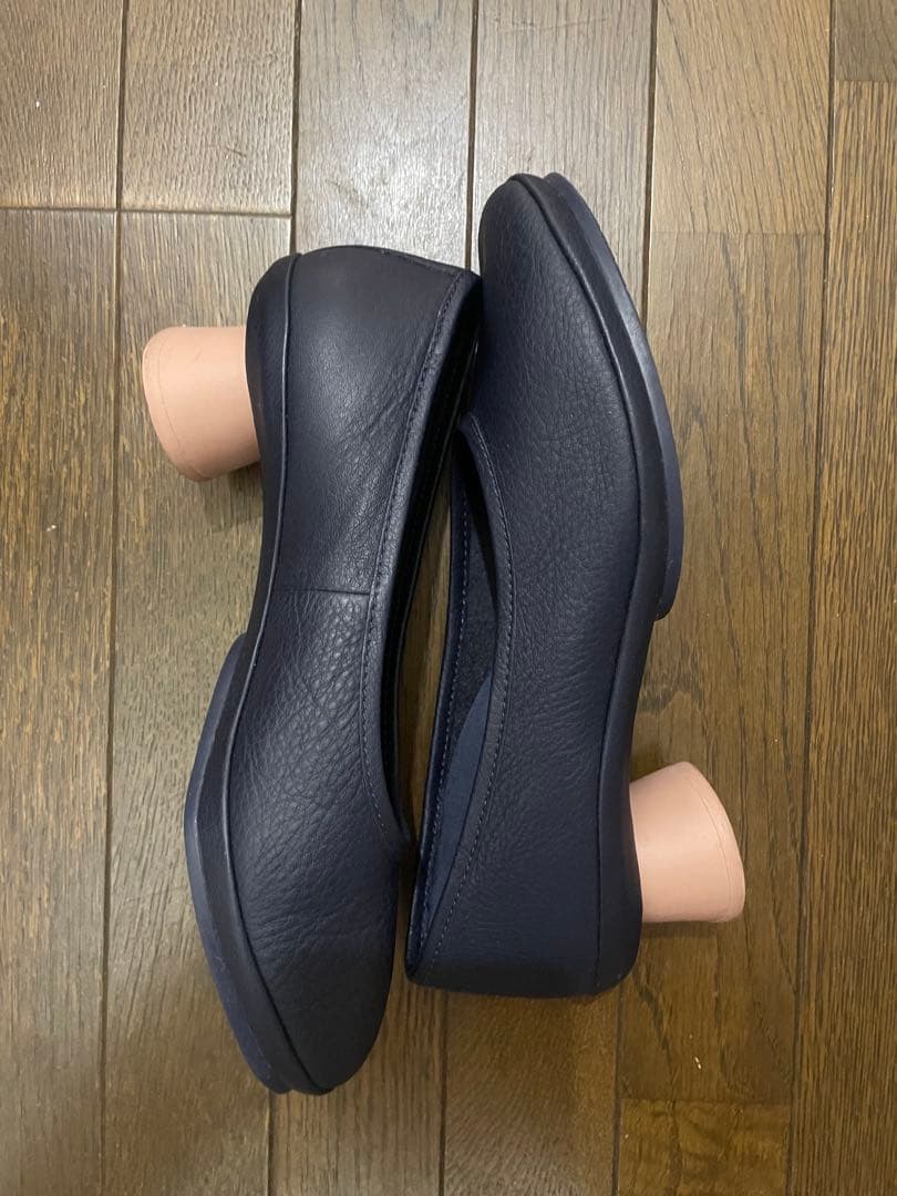 【専用】CAMPER(カンペール) ネイビーレザー　パンプス