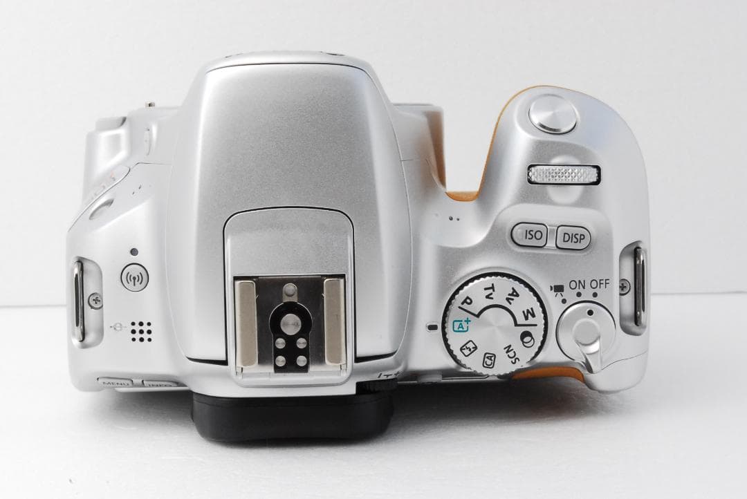 ✨希少カラー✨ キヤノン Canon kiss x9 元箱付き スマホ転送