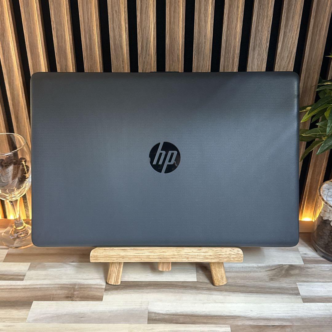 バッテリー新品‼️HP 250 G7☘️大型液晶☘️15.6インチ☘️人気ノートパソコン