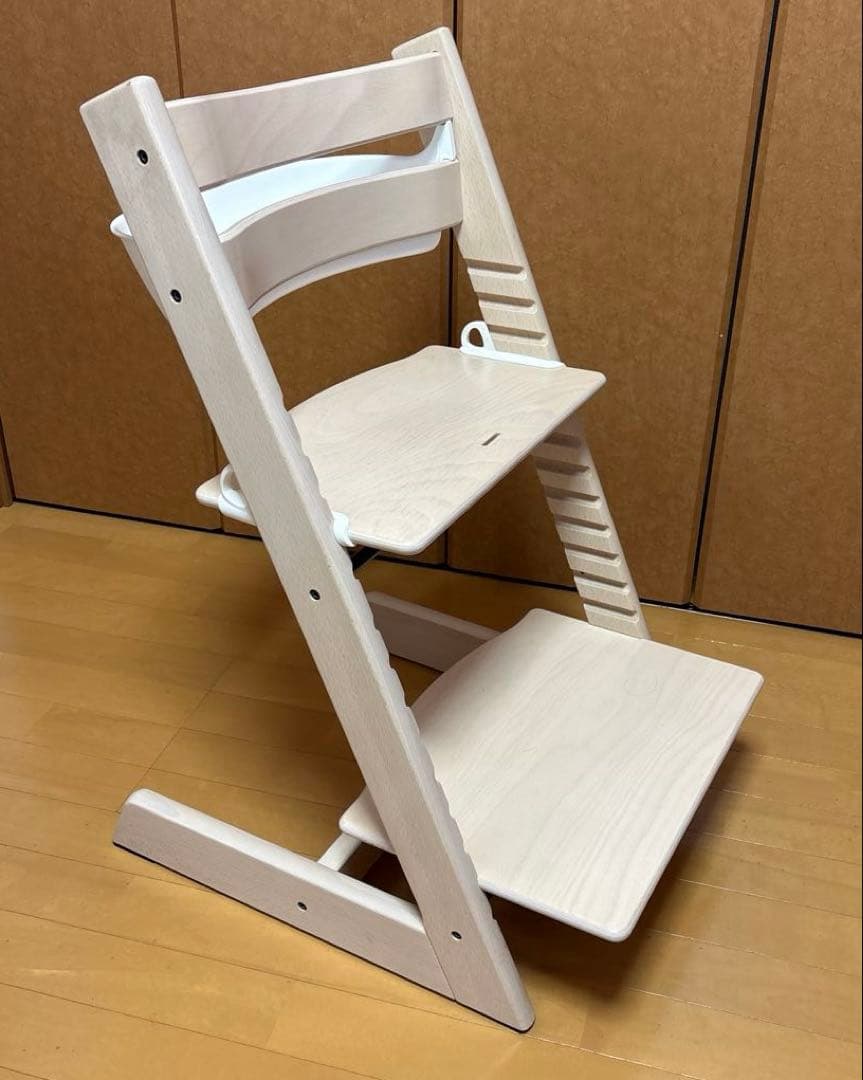 STOKKE Tripp Trapp No.5ホワイトウォッシュ、オーガナイザー