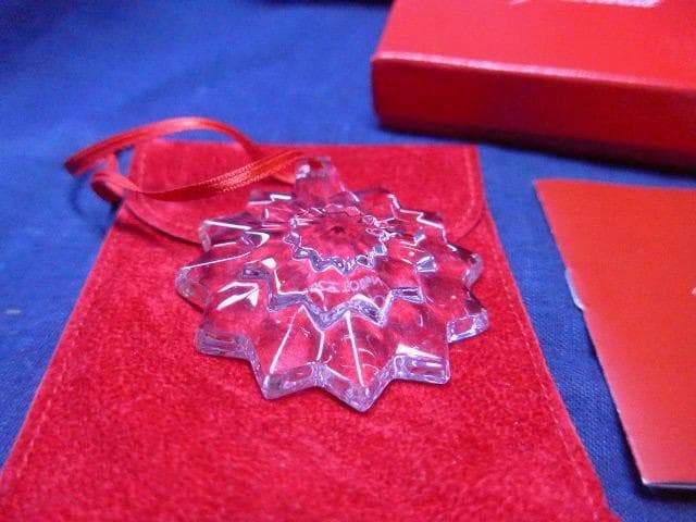 美品 バカラ クリスマスオーナメント 2019 とピンブローチ