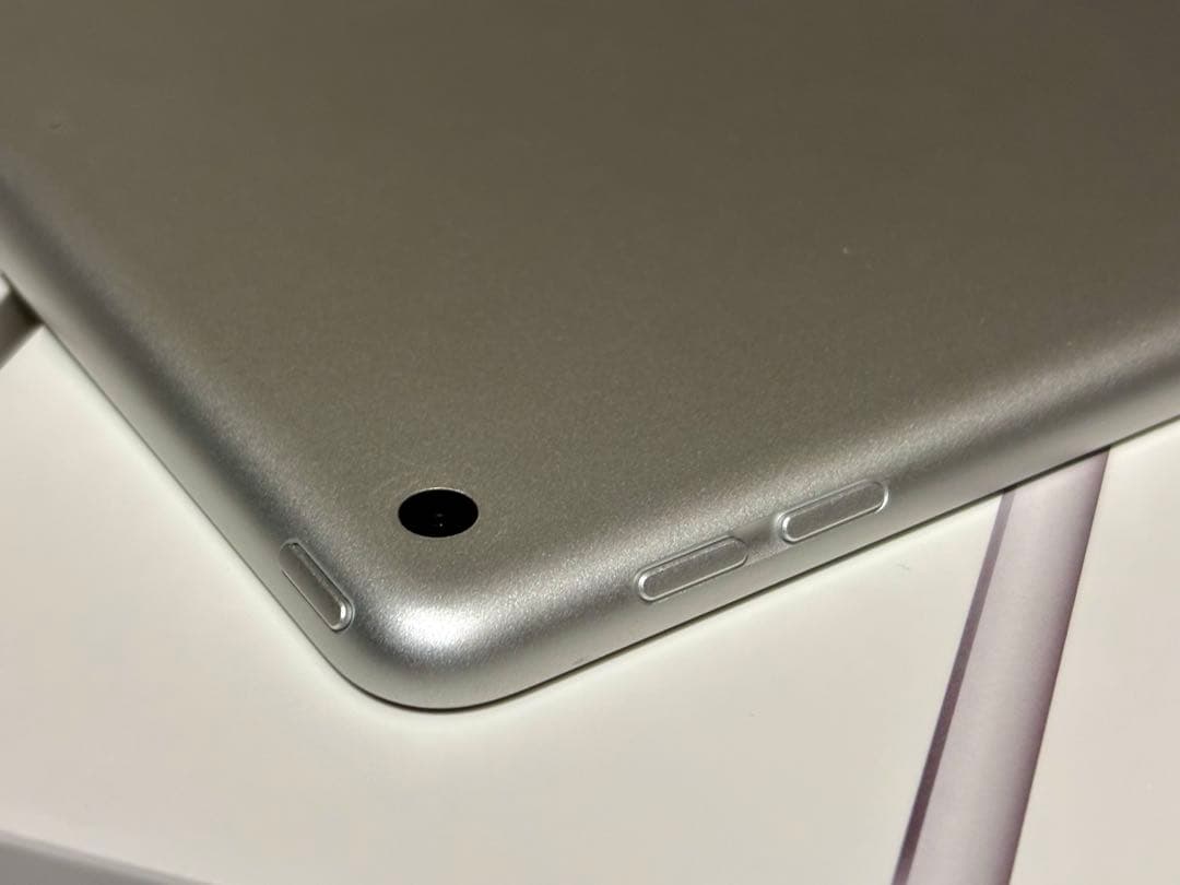 Apple iPad (第9世代) 256GB Wi-Fi スペースグレー