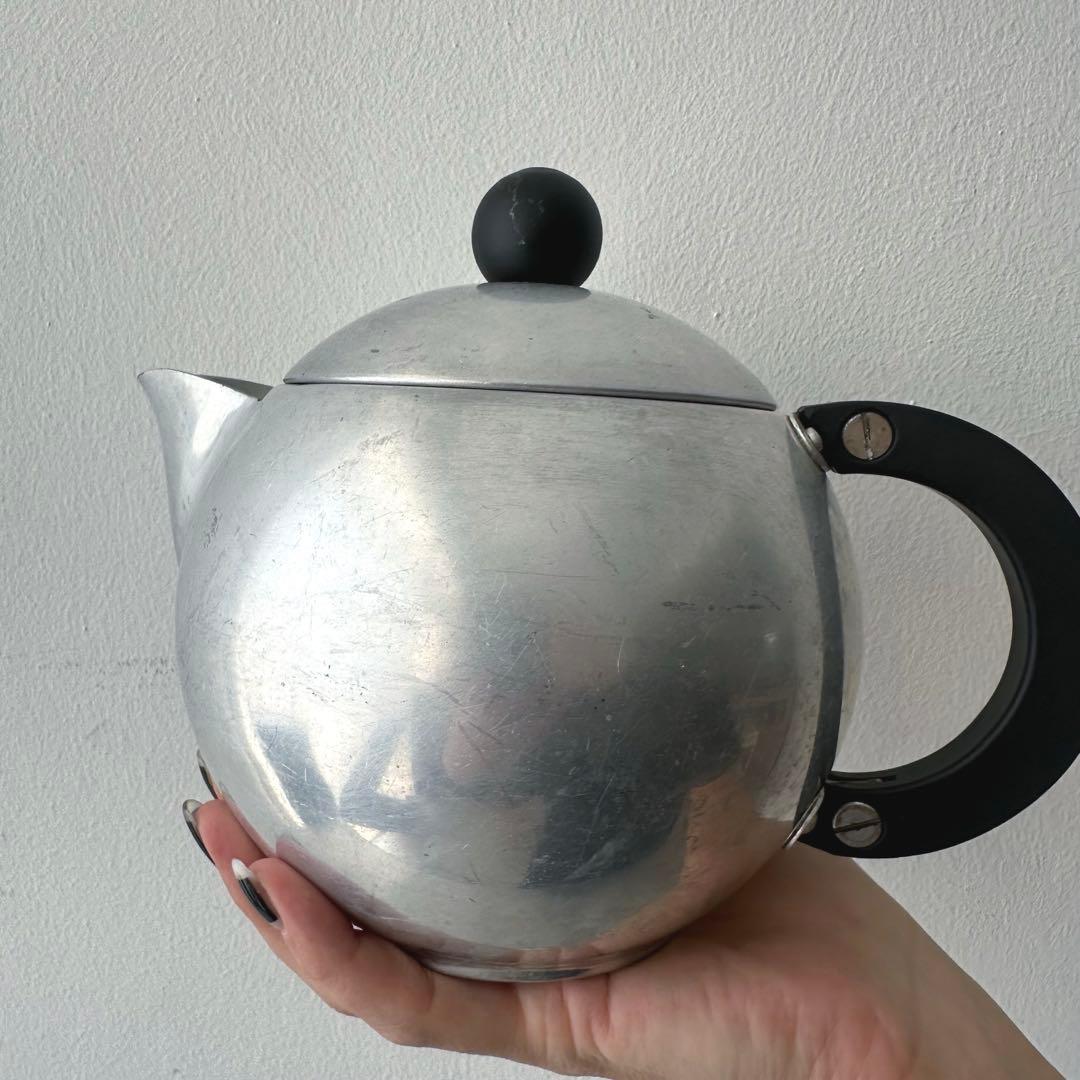 muku＊です/アンティーク/デザインが秀逸なアルミポット