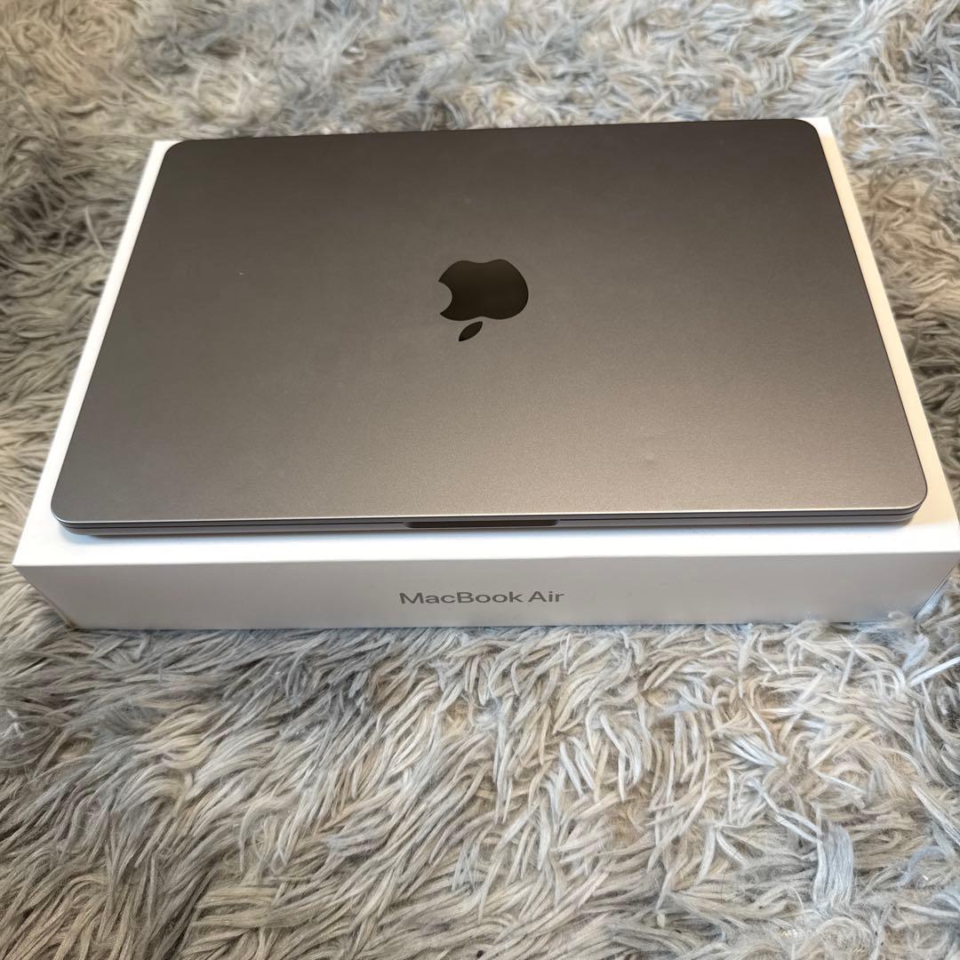 【YUKI】MacBook Air M2 13インチ スペースグレー