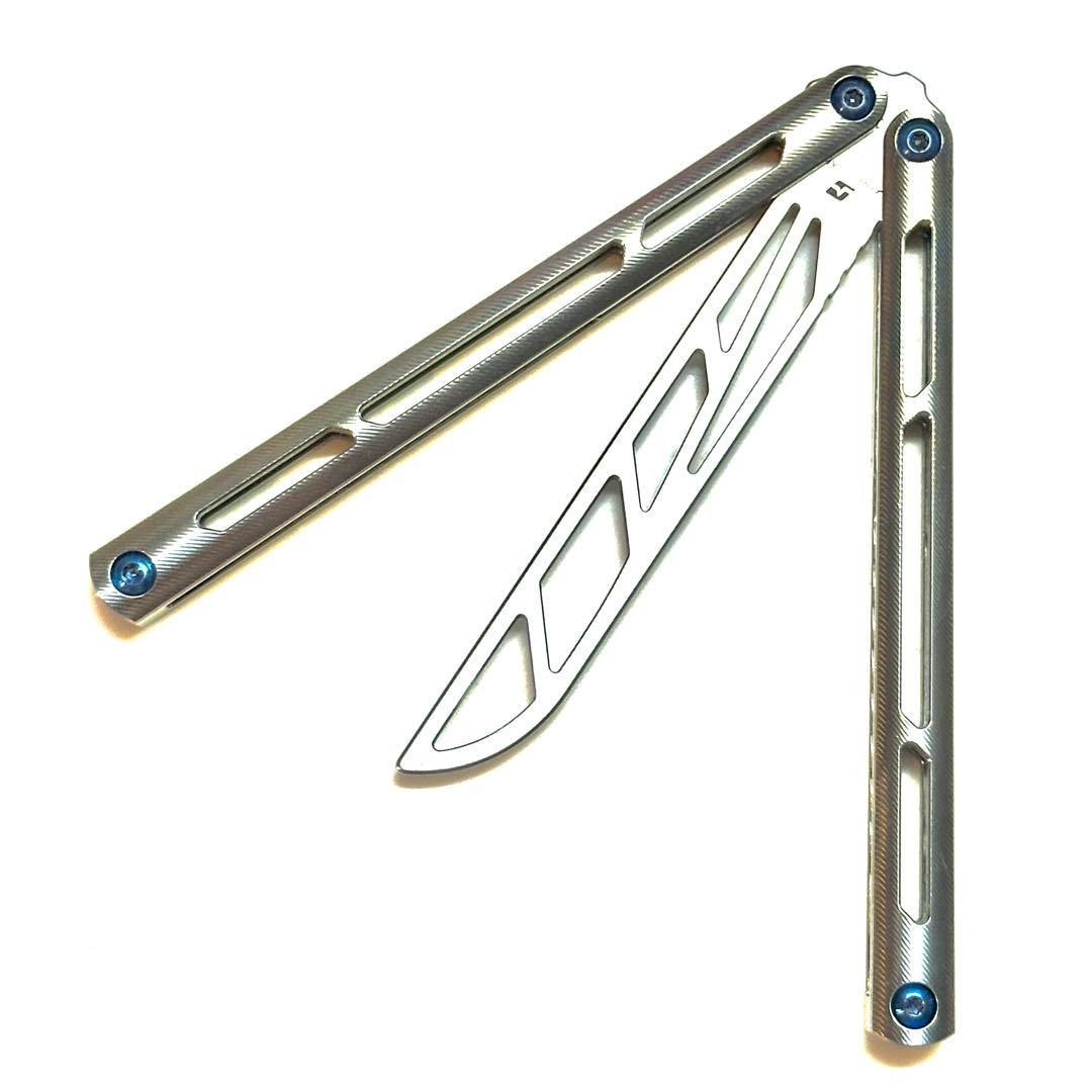 バタフライナイフトレーナー ARMED SHARK Tsunami チタニウム