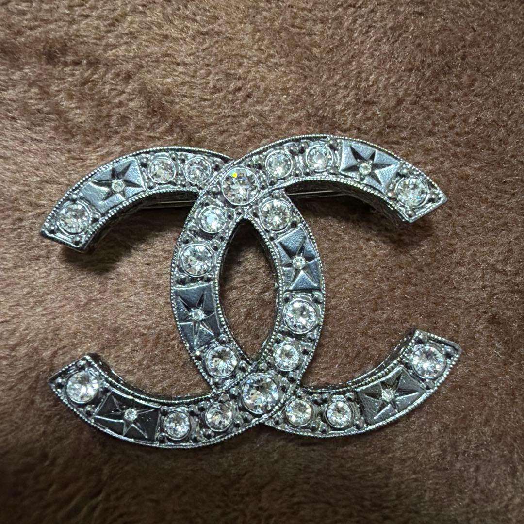 CHANEL ダブルCロゴ ブローチ 最終お値下げしました。