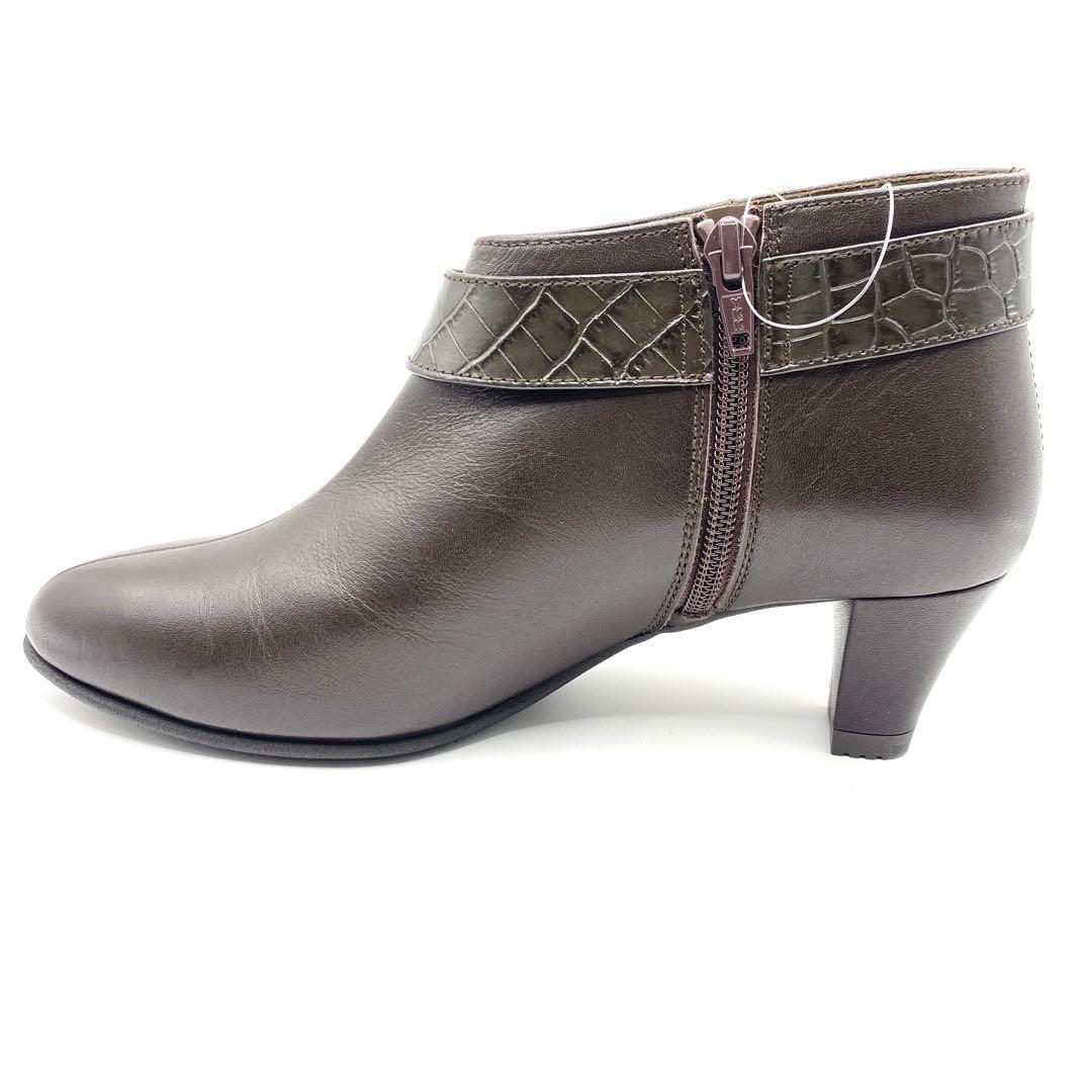 【未使用☆半額以下】ASICS WALKINGベルト付きショートブーツ ブラウン