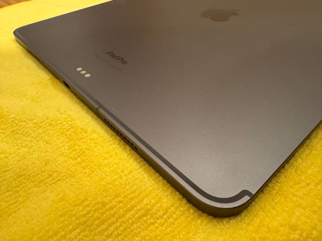 iPad Pro(第６世代)とMagicKeyboardのセット