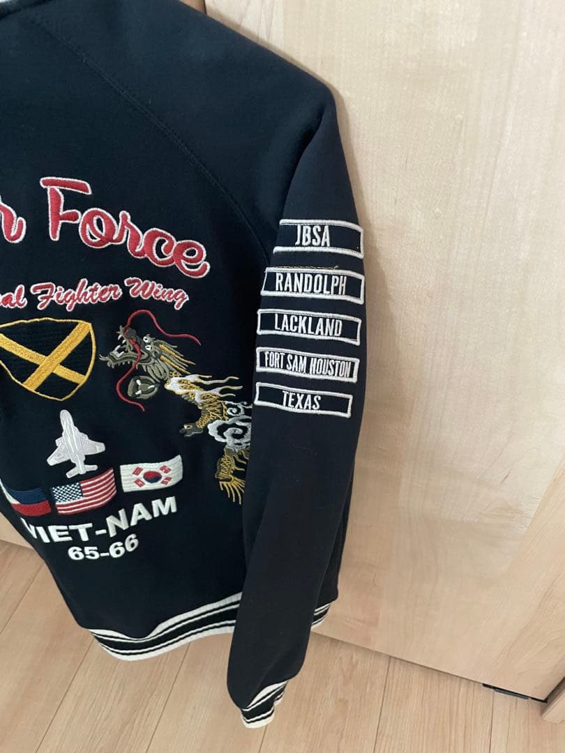 アヴィレックス　ブルゾン