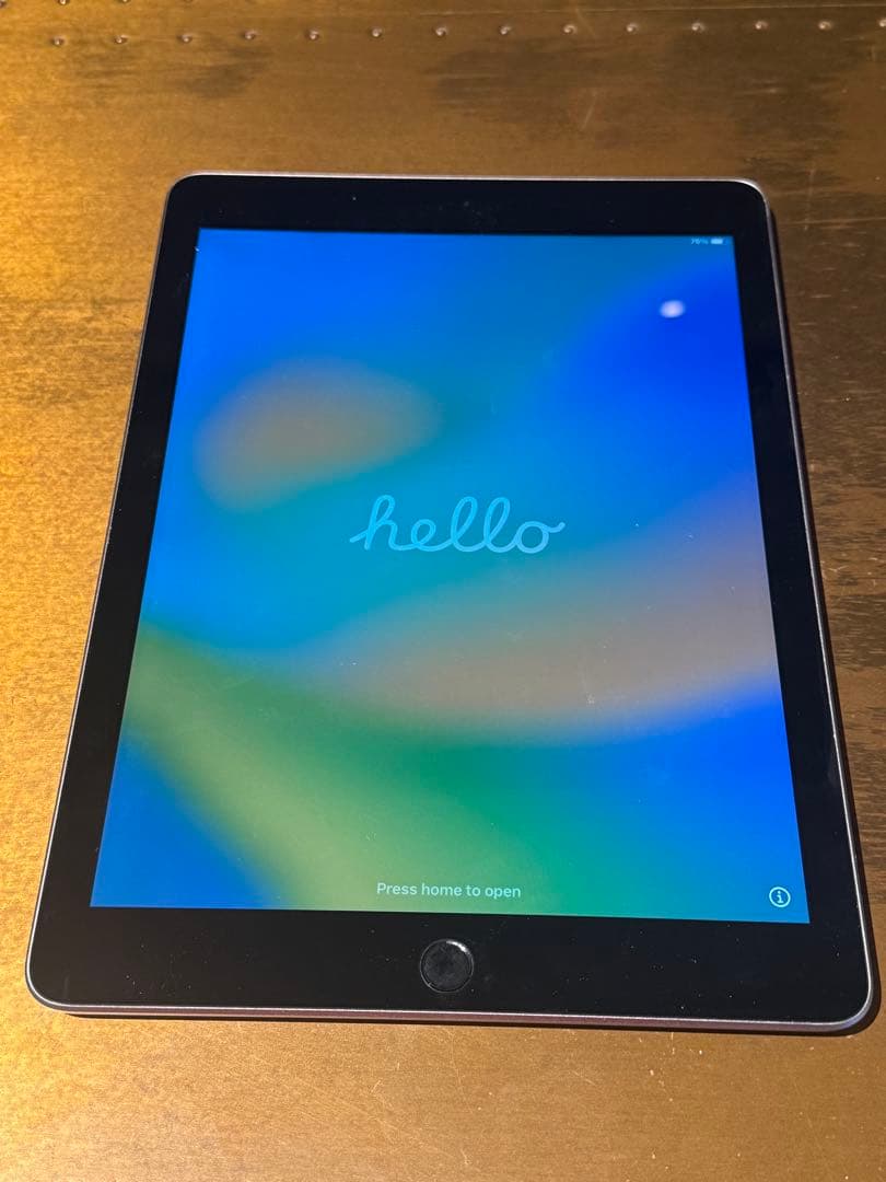 iPad第5世代　32GB ③