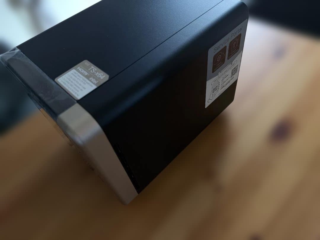 QNAP NAS 4ベイ TS-464-8G /AZ