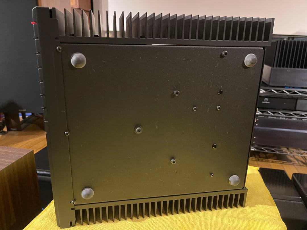 MERIDIAN 551 プリメインアンプ【AXISS 正規輸入品 100V】